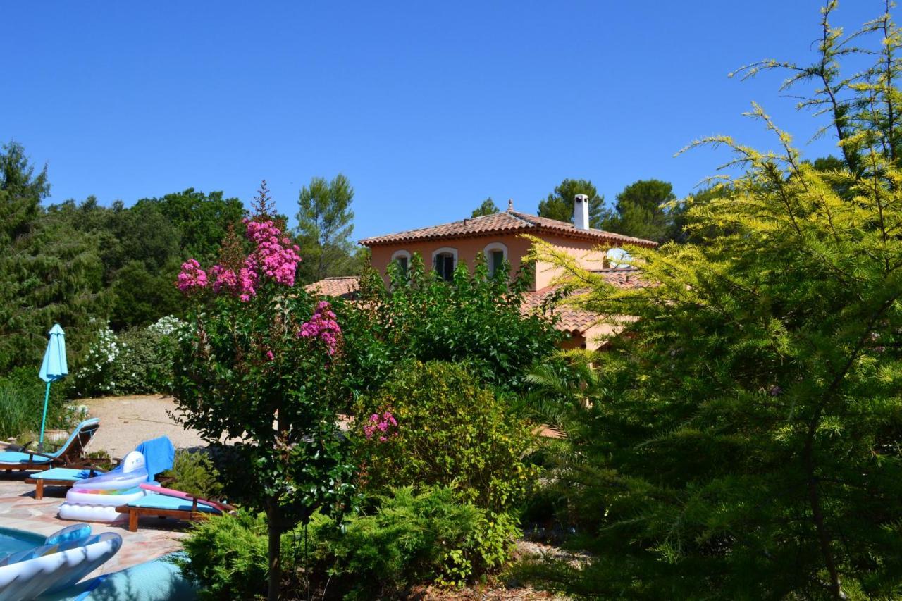 SUITE 30 m2 IDEALE POUR 2 PERSONNES Flassans-sur-Issole Bagian luar foto